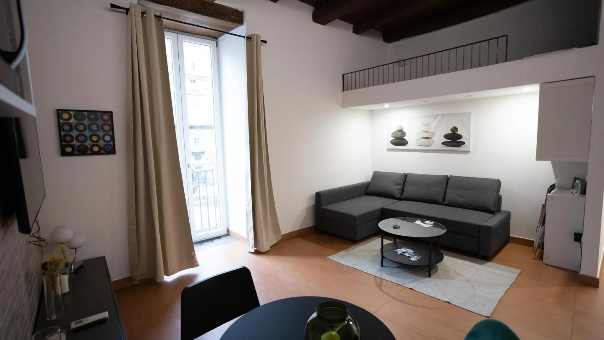 Masaniello Apartments 나폴리 0*,  이탈리아