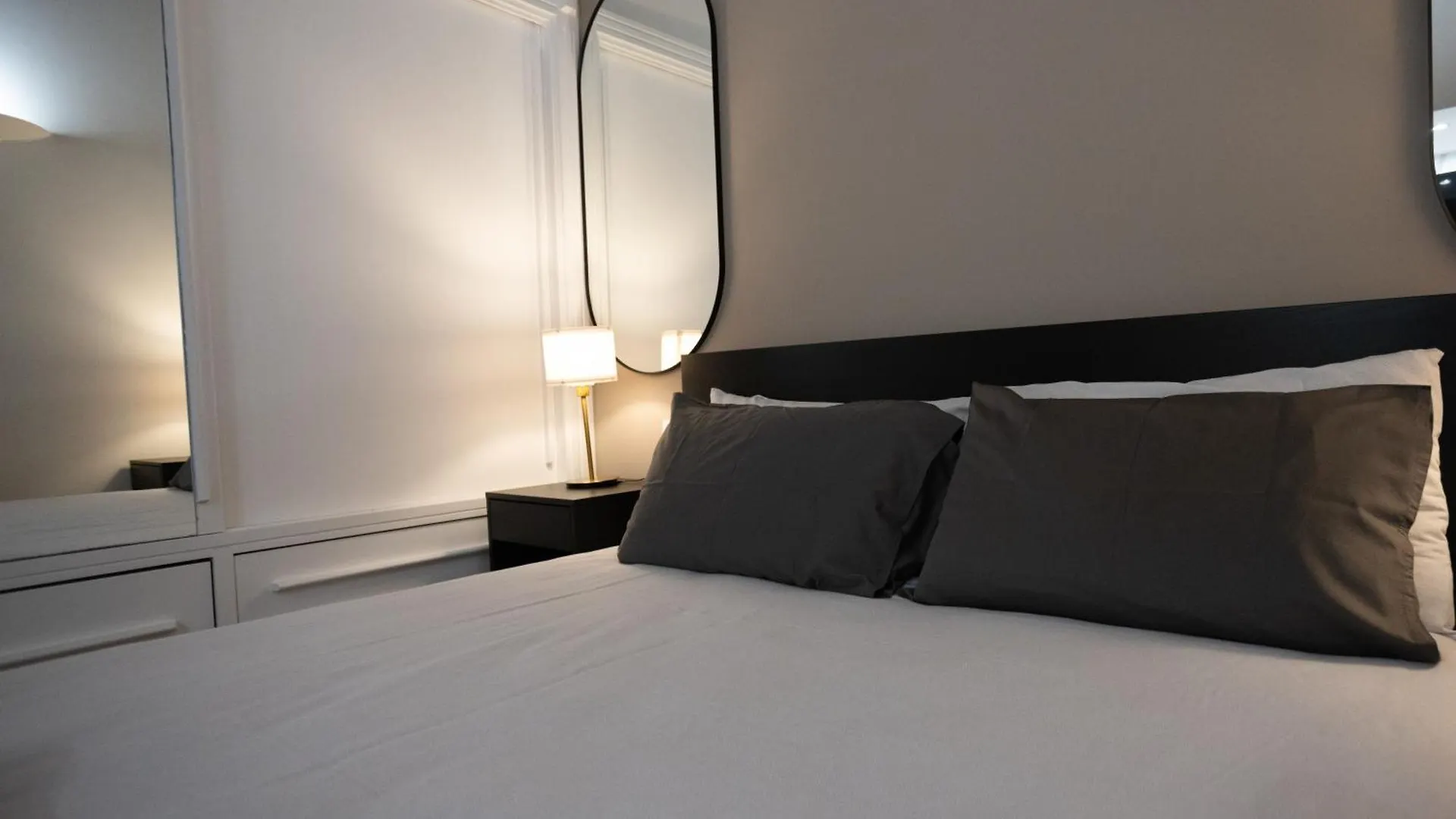 Masaniello Apartments Naples